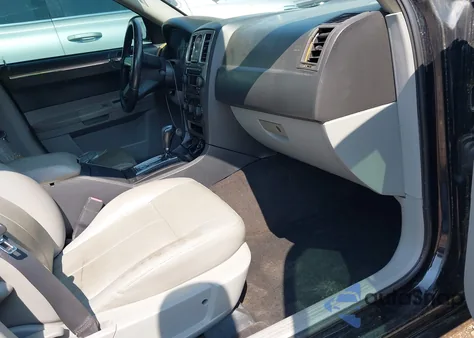 2007 Chrysler 300 Touring from USA, damaged, VIN 2C3KA53G47H891979